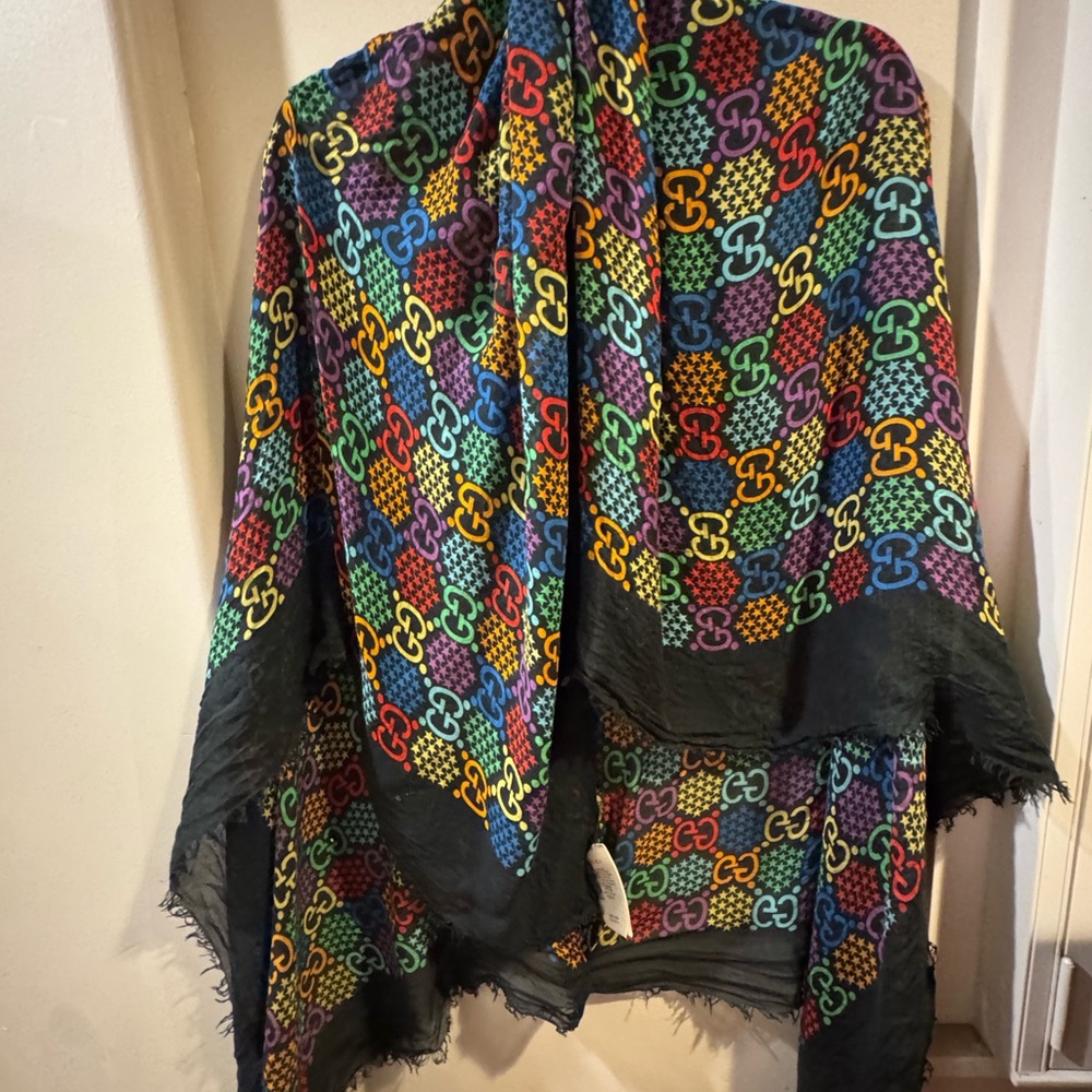 Gucci Black Multicolor Patterned Cape - image 1
